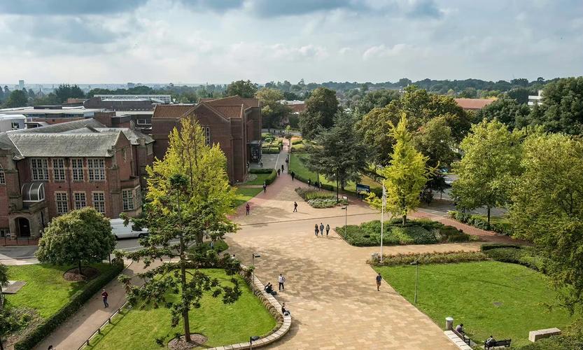 英国留学费用一年需要多少钱?爱丁堡也太离谱了吧… 英国留学费用一年需要多少钱?爱丁堡也太离谱了吧…