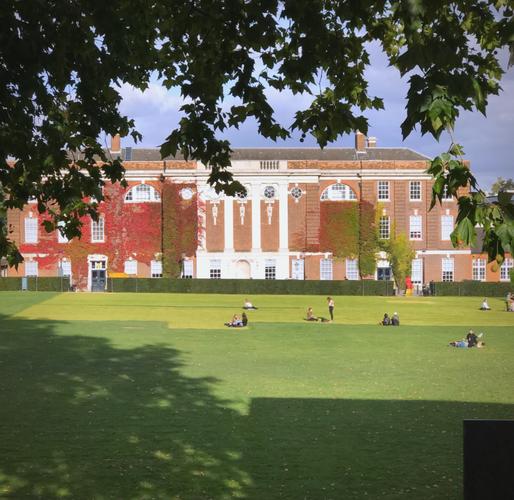 在国外读大学,回国可以考公检法吗? 在国外读大学,回国可以考公检法吗?