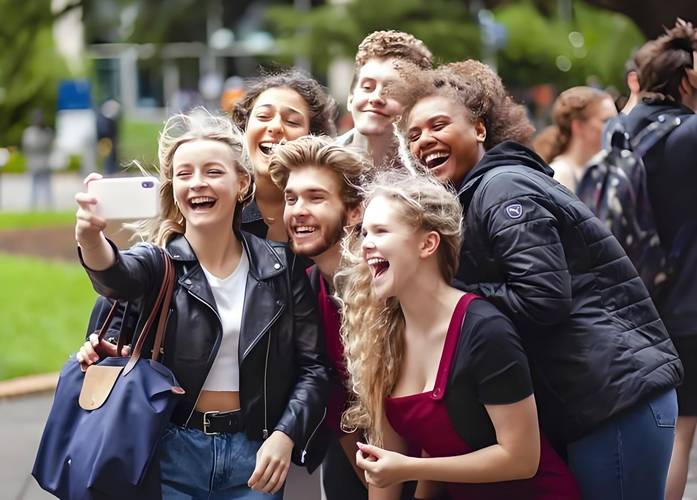 易度留学,是业内一家专注于欧美名校申请的专业国际教育服务机构。